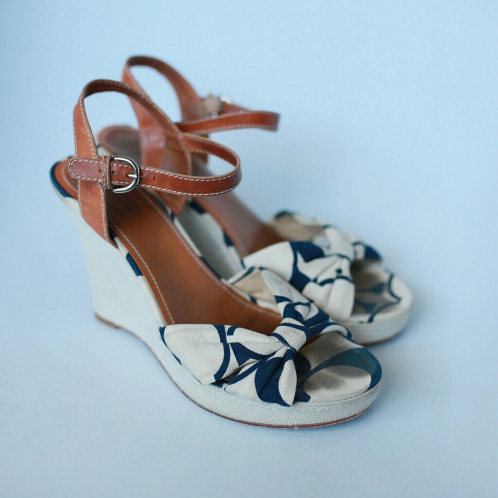 Coach wedges